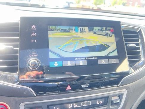 Used 2023 Honda Passport TrailSport image 26