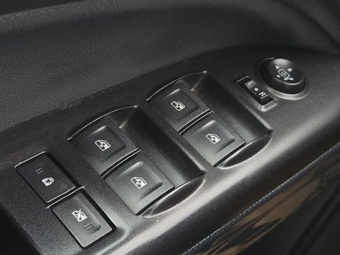 Used 2018 Chevrolet Colorado Z71 image 26