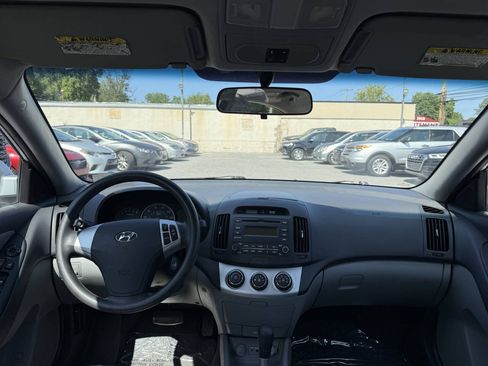 Used 2009 Hyundai Elantra GLS w/ Popular Equipment Pkg 2 FWD image 12