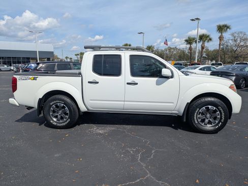 Used 2019 Nissan Frontier PRO-4X w/ Pro-4x Luxury Package image 3