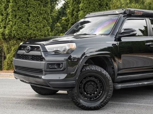 Used 2018 Toyota 4Runner Limited AWD/4WD image 3