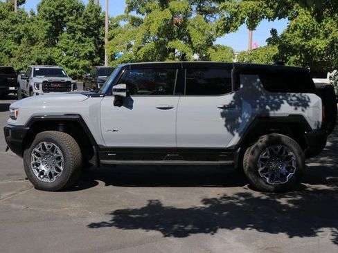 New 2025 GMC Hummer EV 2X image 3