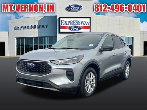Used 2024 Ford Escape Active w/ Tech Pack #1 AWD/4WD image 3