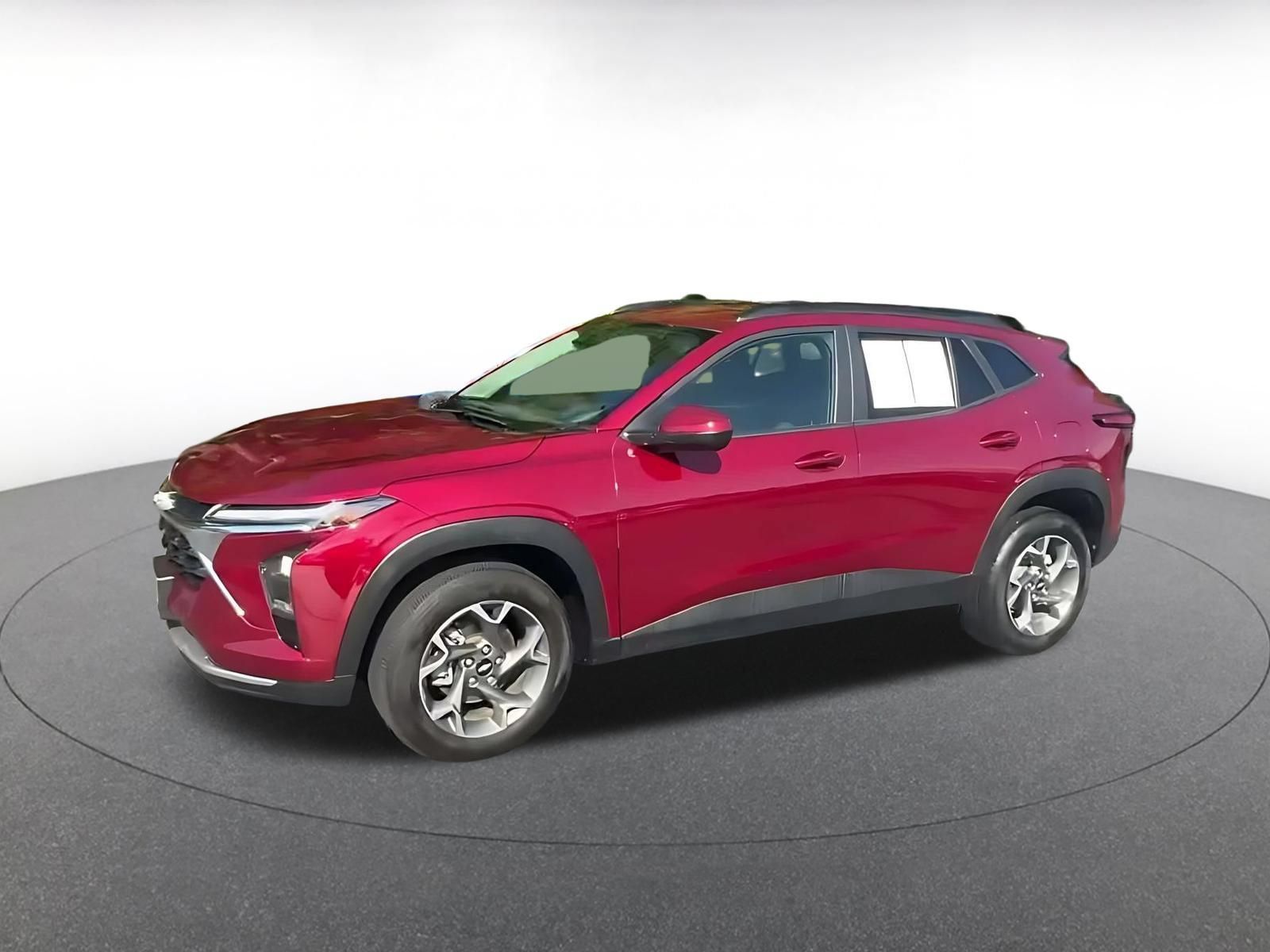 Used 2025 Chevrolet Trax LT FWD image 6
