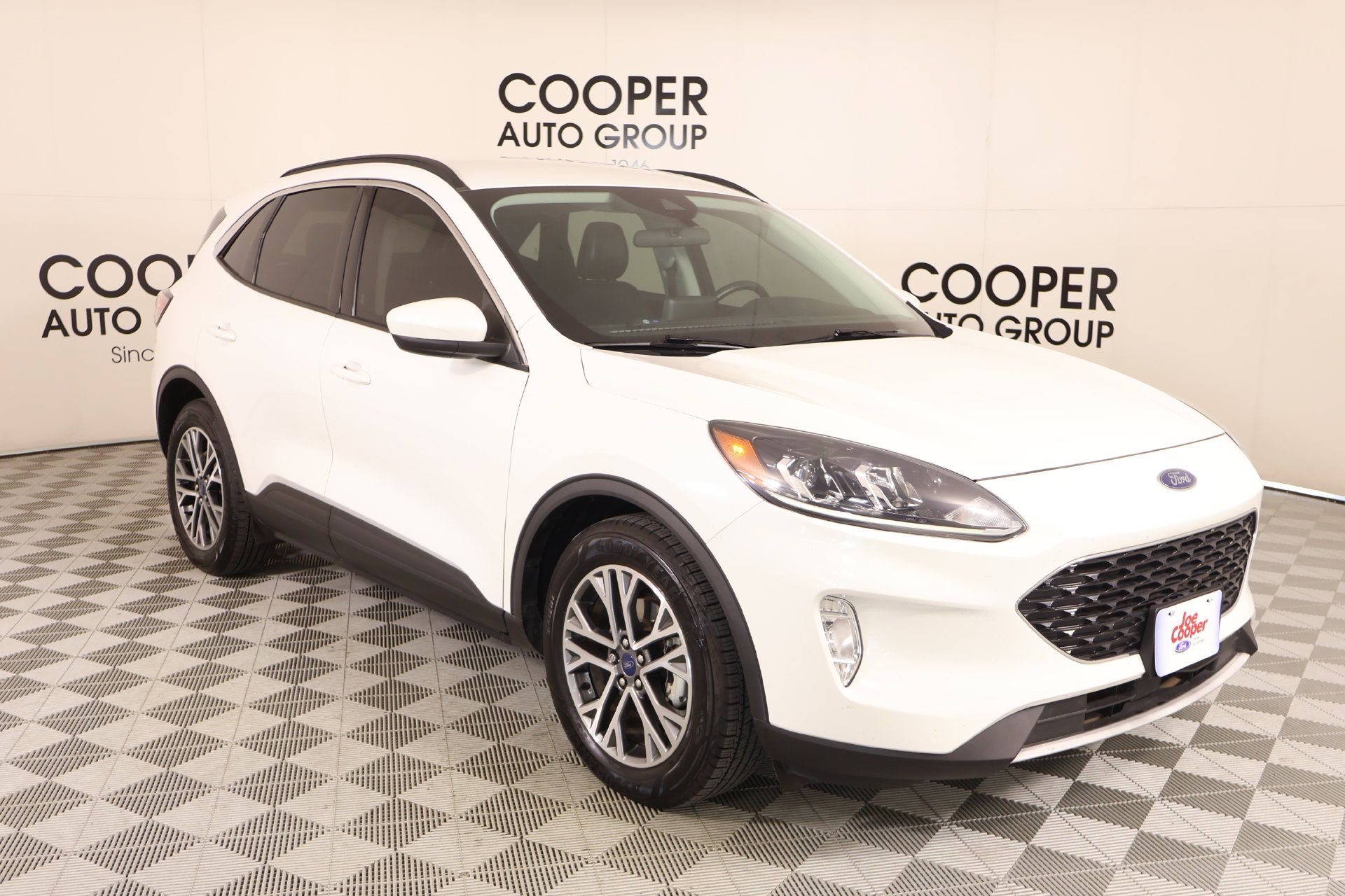 Used 2021 Ford Escape SEL FWD image 1