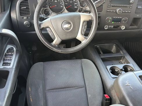 Used 2008 Chevrolet Silverado 1500 LT w/ Towing Package image 57