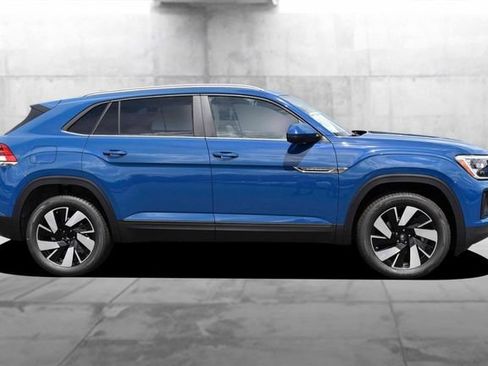 New 2026 Volkswagen Atlas Cross Sport SE FWD image 5