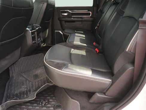 Used 2022 RAM 2500 Laramie AWD/4WD image 12