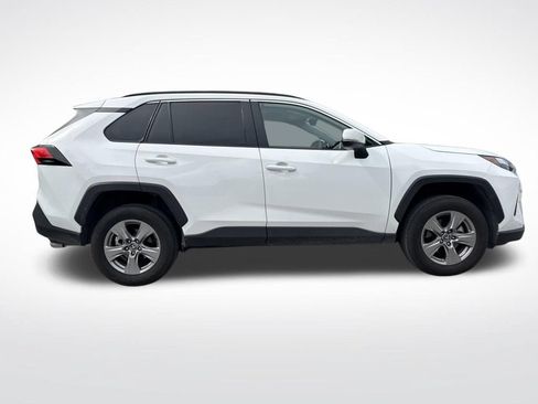 Used 2025 Toyota RAV4 XLE FWD image 4