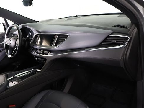 Used 2024 Buick Enclave Premium image 32