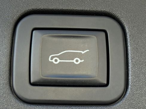 Used 2019 Cadillac XT5 Luxury image 9