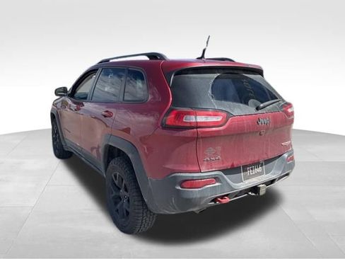 Used 2015 Jeep Cherokee Trailhawk w/ Cold Weather Group AWD/4WD image 7