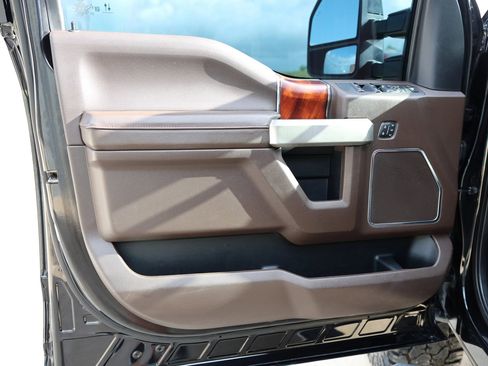 Used 2020 Ford F250 King Ranch w/ King Ranch Ultimate Package image 33