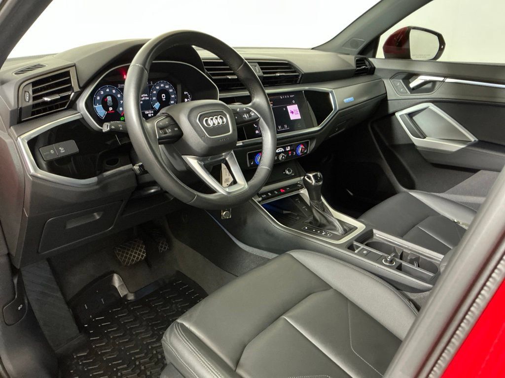 Used 2022 Audi Q3 2.0T Premium Plus w/ Premium Plus Package AWD/4WD image 21