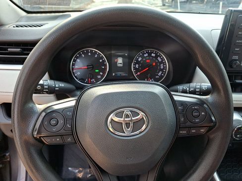 Used 2019 Toyota RAV4 XLE w/ All Weather Liner Package AWD/4WD image 20