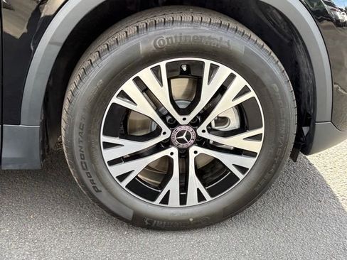 Certified 2025 Mercedes-Benz GLA 250 4MATIC image 27