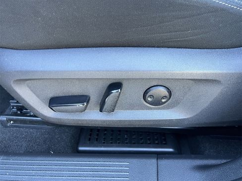 Certified 2023 Nissan Rogue SV image 21