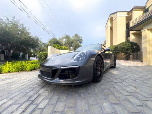 Used 2019 Porsche 911 Targa 4 GTS AWD/4WD image 3