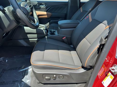 Used 2026 GMC Canyon AT4 AWD/4WD image 10