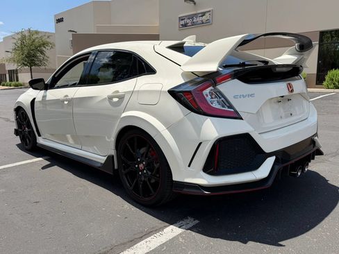 Used 2018 Honda Civic Type R image 7