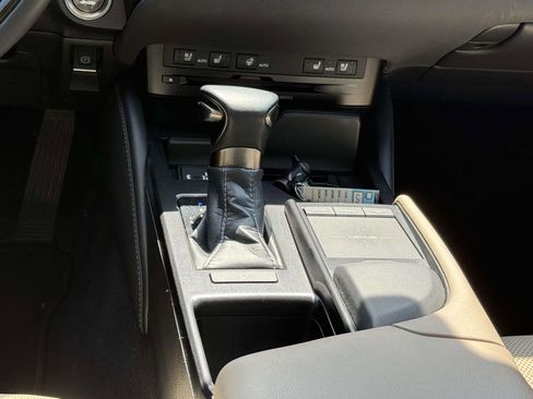 Used 2020 Lexus ES 350 Premium w/ Premium Package image 19