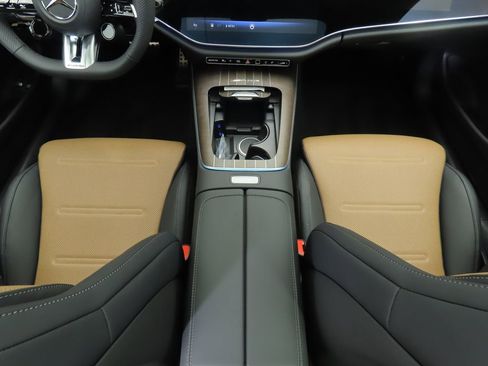 New 2026 Mercedes-Benz E 53 AMG e 4MATIC Sedan image 17