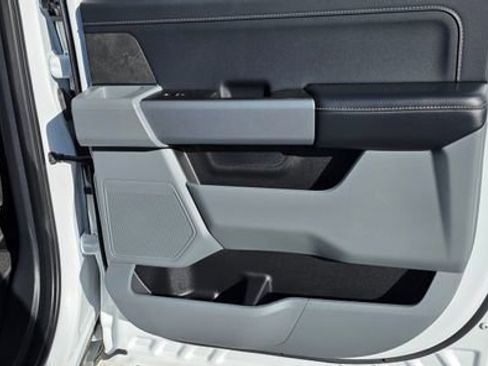 Used 2024 Ford F150 XLT w/ Mobile Office Package image 12