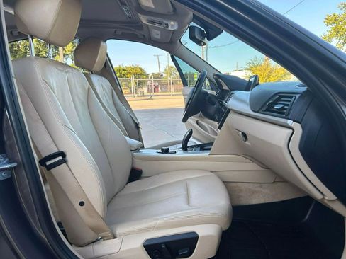 Used 2014 BMW 320i xDrive Sedan image 9