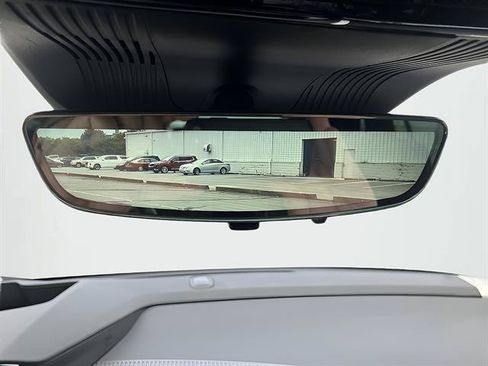 Used 2026 Cadillac Vistiq Platinum w/ LPO, Floor Liner Package AWD/4WD image 19