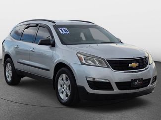 Used 2015 Chevrolet Traverse LS FWD video 2