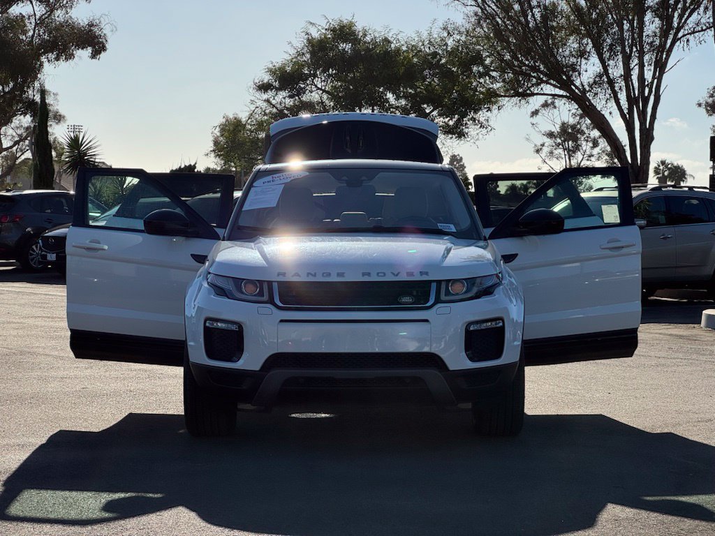 Used 2018 Land Rover Range Rover Evoque SE AWD/4WD image 27