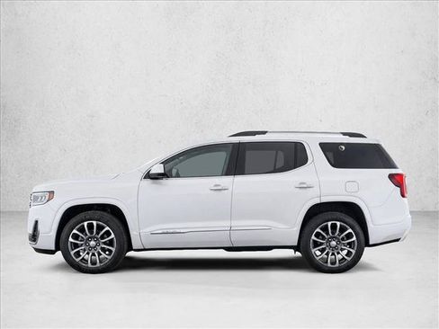 Used 2023 GMC Acadia Denali w/ Denali Ultimate Package FWD image 4