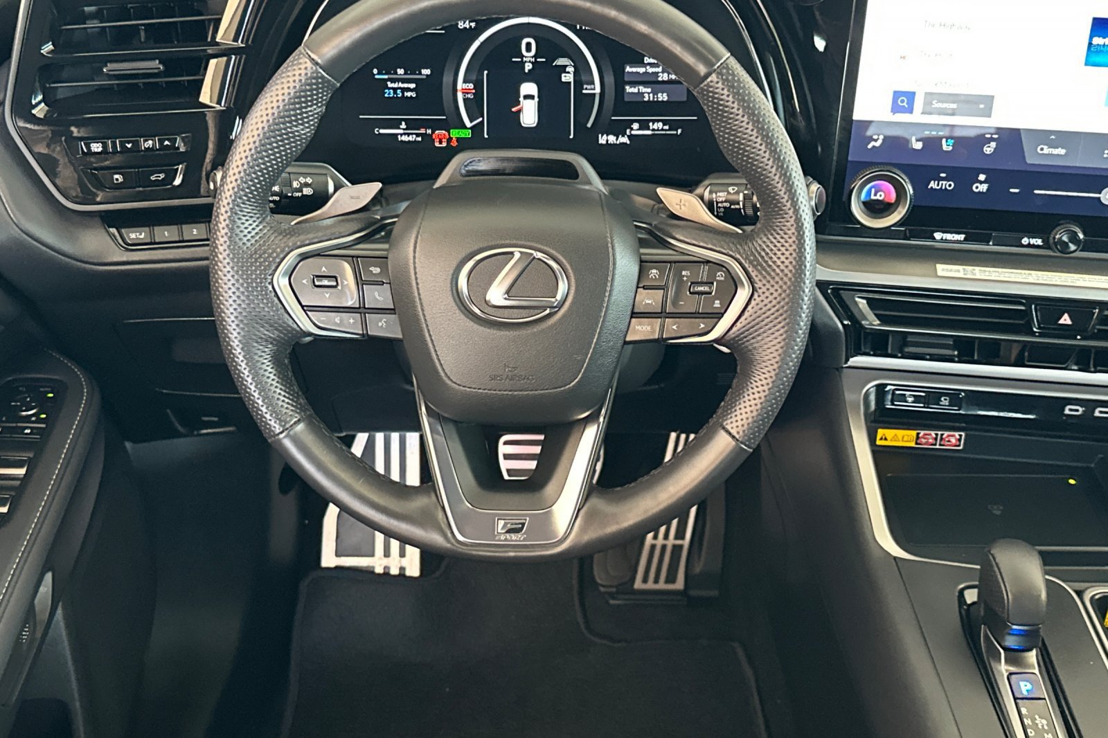 Certified 2025 Lexus TX 500h AWD image 11