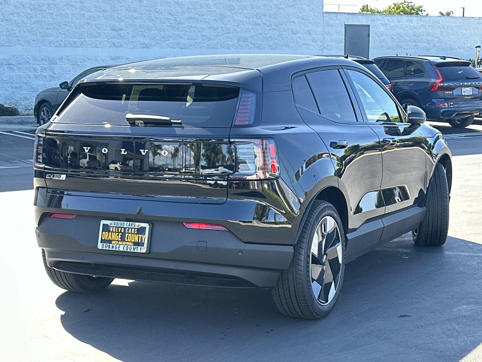 New 2026 Volvo EX30 Plus AWD/4WD image 6