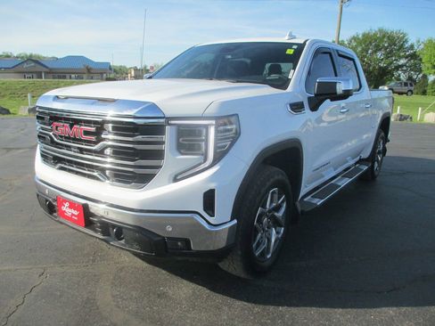 Used 2026 GMC Sierra 1500 SLT w/ SLT Premium Plus Package image 11