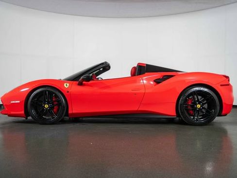 Used 2018 Ferrari 488 Spider RWD image 5