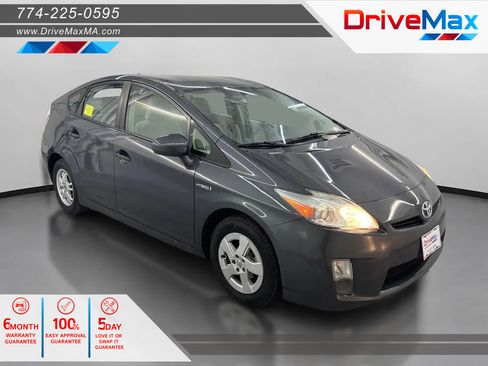 Used 2011 Toyota Prius Two image 1
