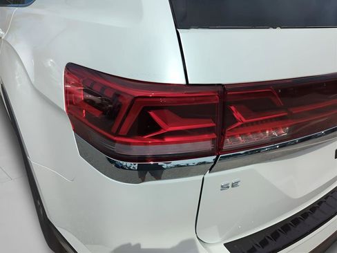 New 2026 Volkswagen Atlas SE image 38