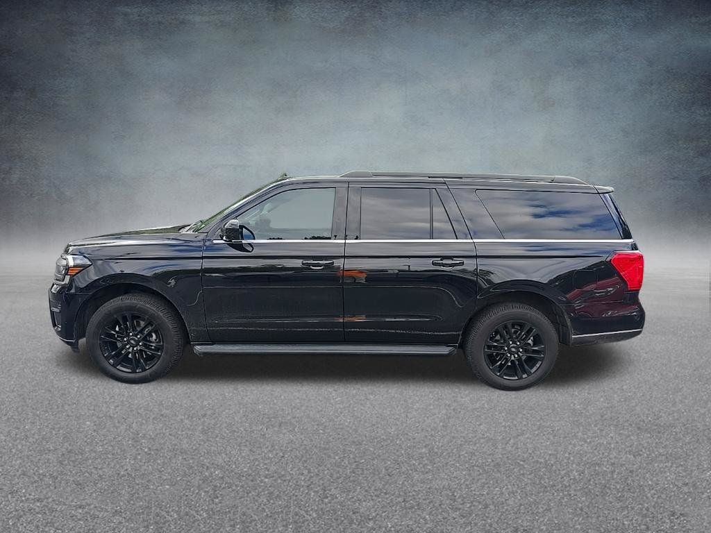 Used 2024 Ford Expedition Max XLT AWD/4WD image 6
