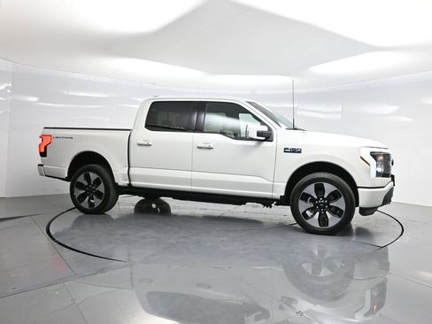 Used 2024 Ford F150 Lightning Platinum AWD/4WD image 31