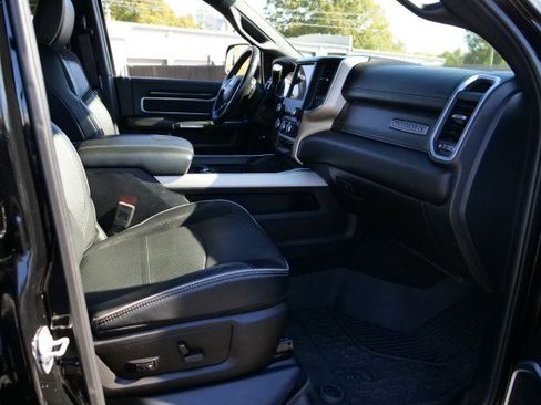 Used 2019 RAM 2500 Laramie w/ Black Appearance Package image 48