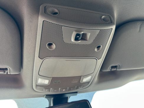 Used 2016 Ford F150 Lariat w/ Equipment Group 502A Luxury image 32