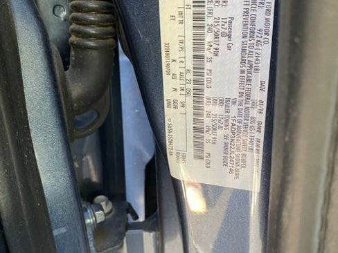 Used 2018 Ford Focus Titanium image 18