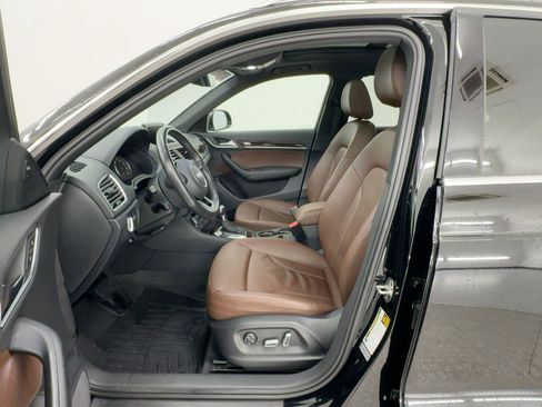 Used 2016 Audi Q3 2.0T Premium Plus w/ Technology Package image 5