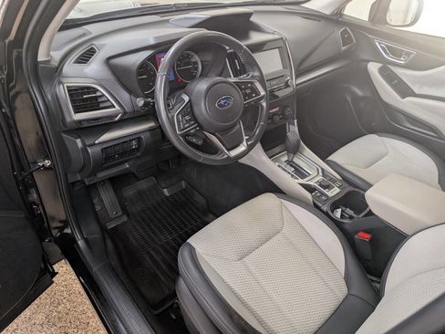Used 2020 Subaru Forester Premium image 7