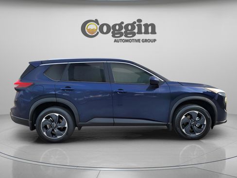 New 2026 Nissan Rogue SV w/ SV Premium Package image 6