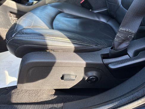 Used 2017 Dodge Journey Crossroad w/ Popular Equipment Group image 11