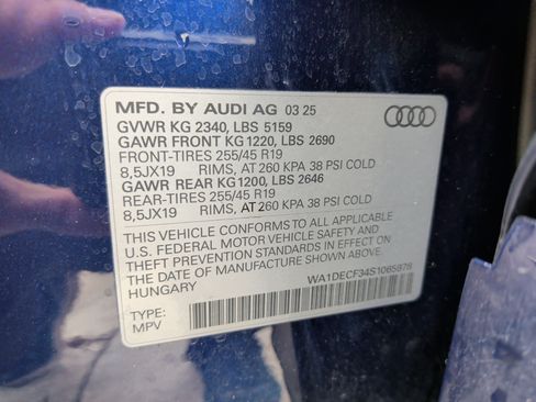 Certified 2025 Audi Q3 2.0T Premium w/ Convenience Package image 36