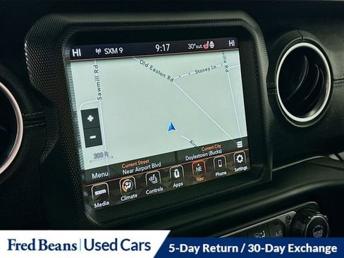Used 2022 Jeep Wrangler Unlimited Sahara w/ Cold Weather Group AWD/4WD image 15