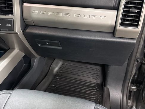Used 2022 Ford F250 Lariat w/ Tremor Off-Road Package AWD/4WD image 24